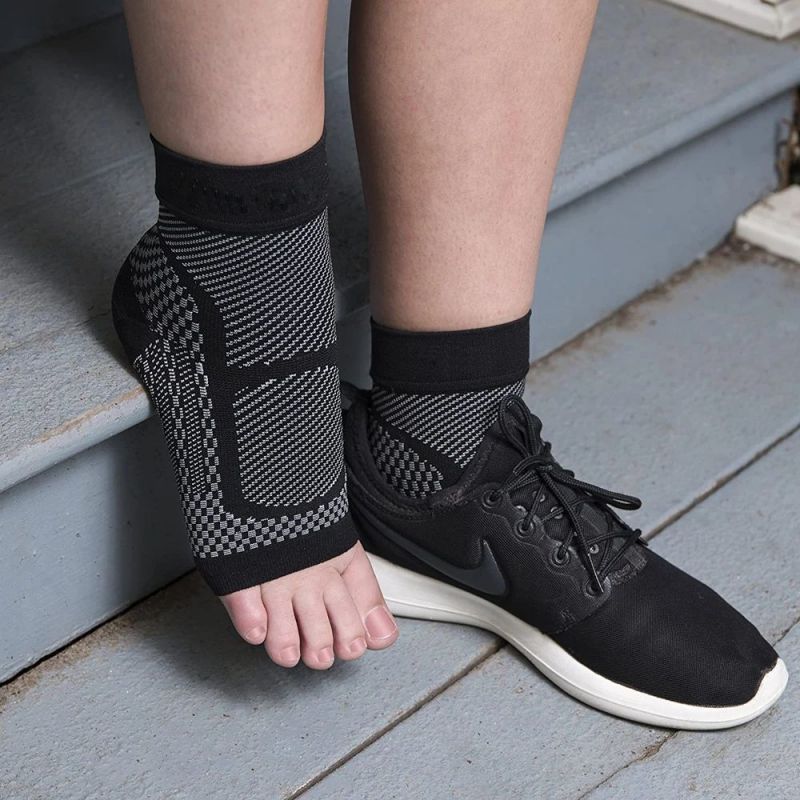 1 pasang kaus kaki penopang pe - Ankle Brace Support ulasan dan harga